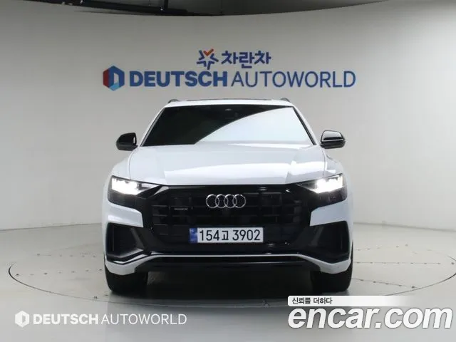 Audi Q8 55 TFSI quattro Premium — Фото автомобиля 3