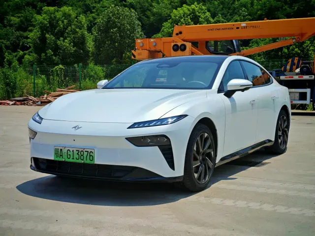 Фотография автомобиля — Dongfeng eπ 007