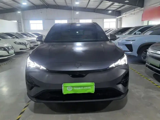 Arcfox Alpha T5 — Фото автомобиля 2