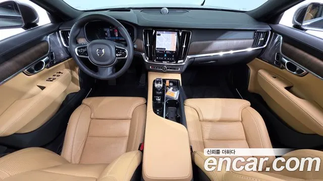 Volvo S90 — Фото автомобиля 10