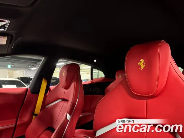 Ferrari Purosangue — Фото автомобиля 14