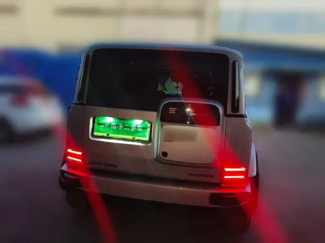 iCAR V23 — Фото автомобиля 5