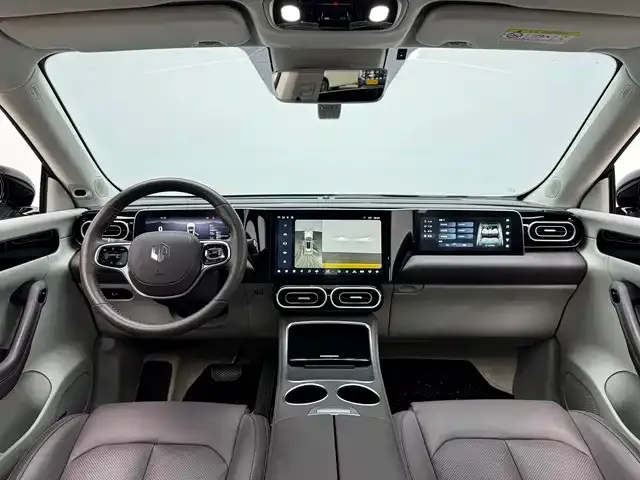 Leapmotor C11 — Фото автомобиля 9