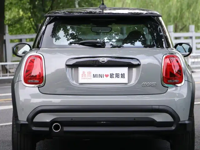 MINI Hatch — Фото автомобиля 5