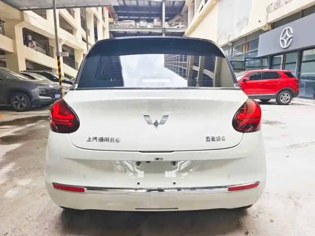 Wuling Bingo — Фото автомобиля 18