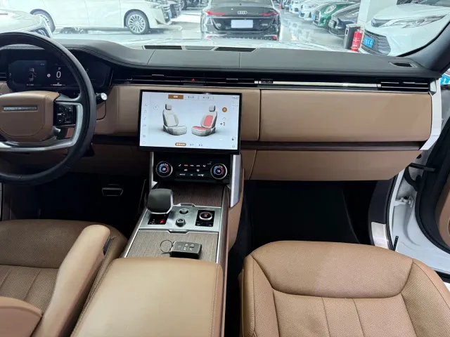 Land Rover Range Rover — Фото автомобиля 15