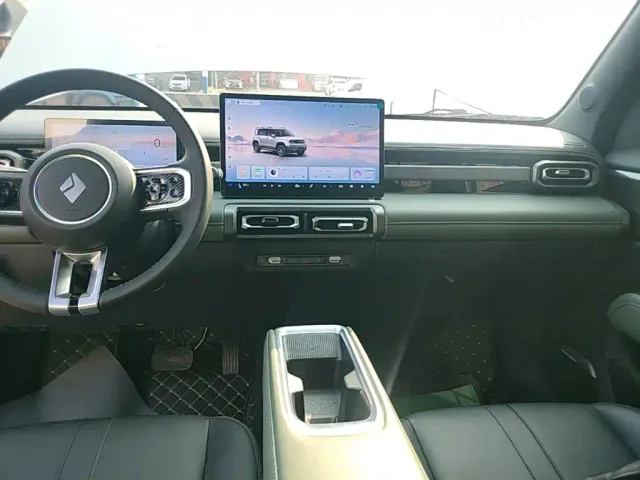 Baojun Yep Plus — Фото автомобиля 12
