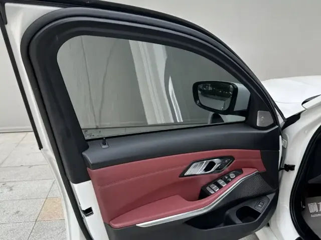 BMW 3 Series — Фото автомобиля 12