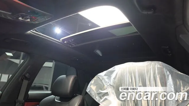 Genesis GV70 — Фото автомобиля 21
