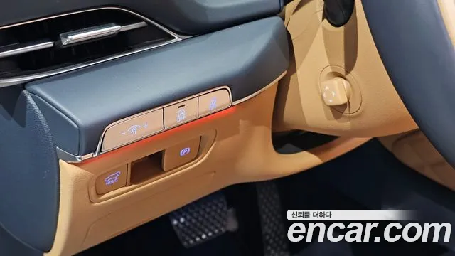Genesis GV80 — Фото автомобиля 16