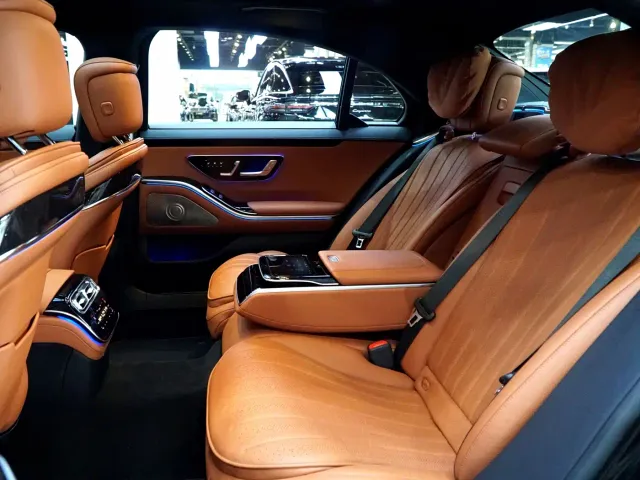 Mercedes-Benz S-Class — Фото автомобиля 11