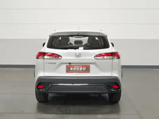 Toyota Frontlander — Фото автомобиля 4