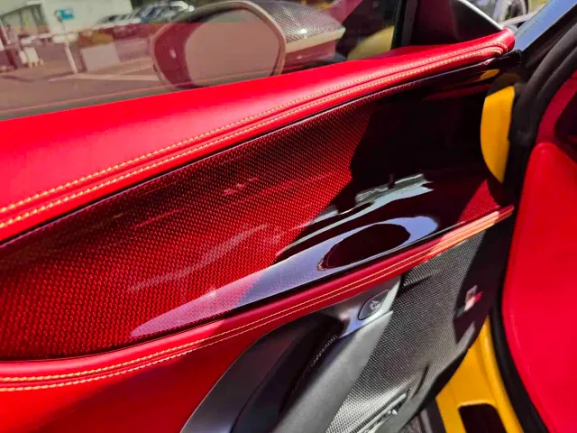 Ferrari SF90 — Фото автомобиля 12