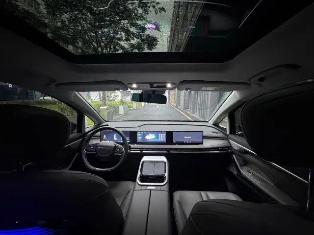 Maxus Dajia 7 — Фото автомобиля 25