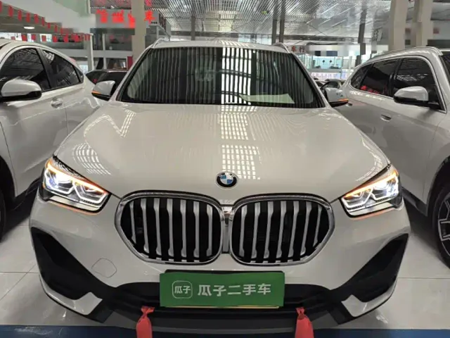 BMW X1 — Фото автомобиля 2