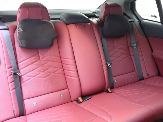 BMW 5 Series — Фото автомобиля 23