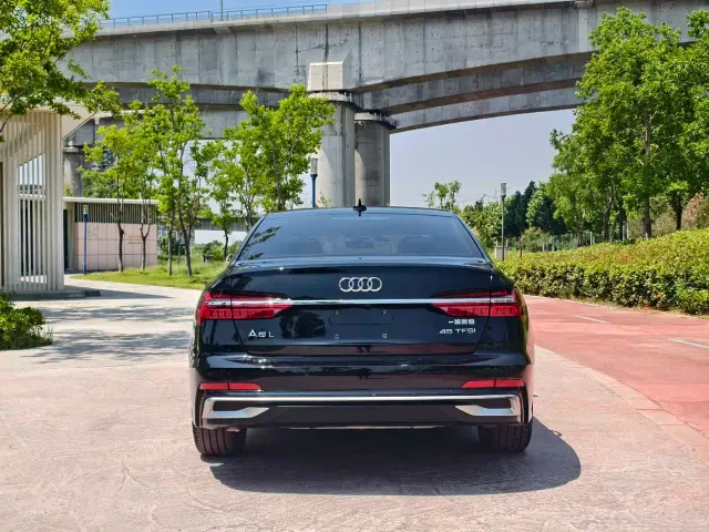 Audi A6L — Фото автомобиля 5