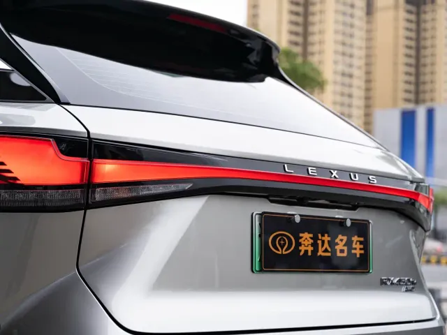 Lexus RX — Фото автомобиля 7