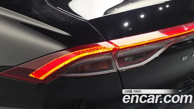 Hyundai Grandeur (New) Hybrid — Фото автомобиля 8