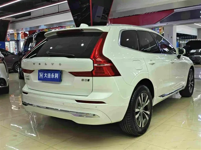 Volvo XC60 — Фото автомобиля 14