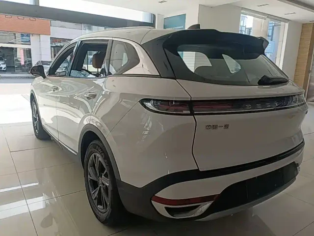 Bestune T90 — Фото автомобиля 4