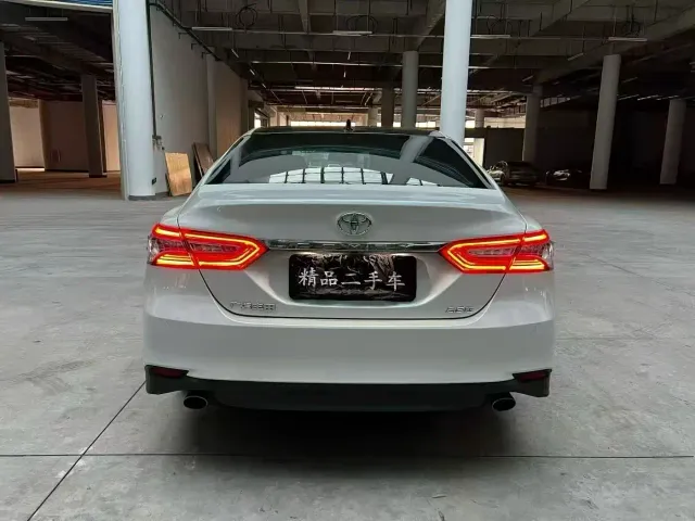 Toyota Camry — Фото автомобиля 8