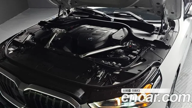 BMW 5-Series — Фото автомобиля 6