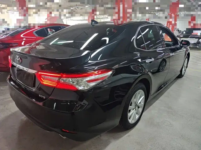 Toyota Camry — Фото автомобиля 6