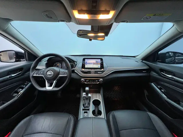 Nissan Teana — Фото автомобиля 9