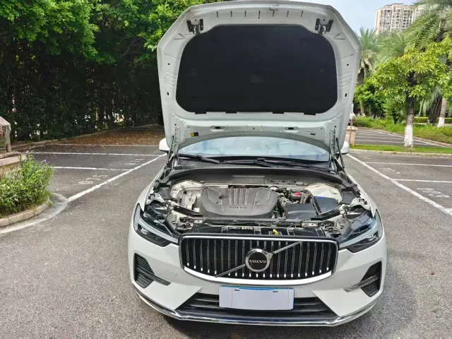 Volvo XC60 — Фото автомобиля 15