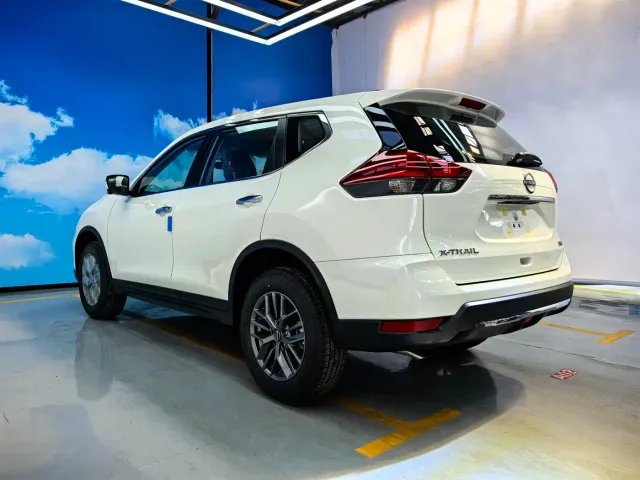 Nissan X-Trail — Фото автомобиля 6