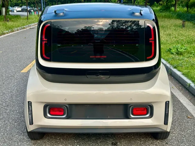 Baojun KiWi EV — Фото автомобиля 5