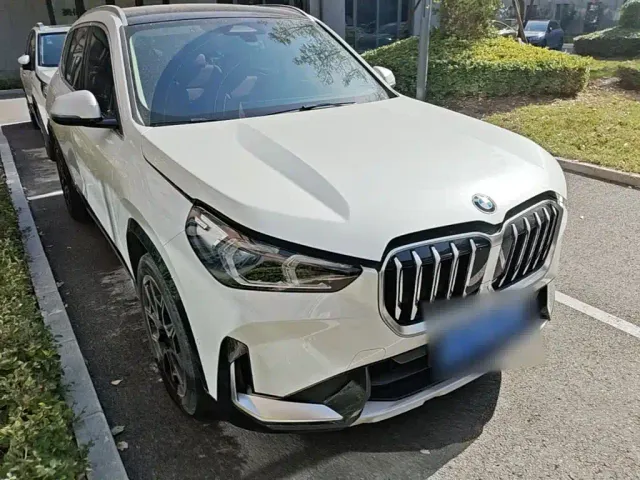 BMW X1 — Фото автомобиля 3