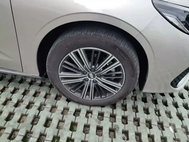 Geely Galaxy Stellar 6 — Фото автомобиля 25