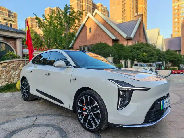 IM Motors LS6 — Фото автомобиля 3