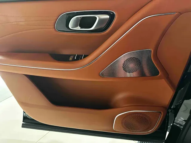 Geely Galaxy Galaxy M9 2025 Base Model — Фото автомобиля 8