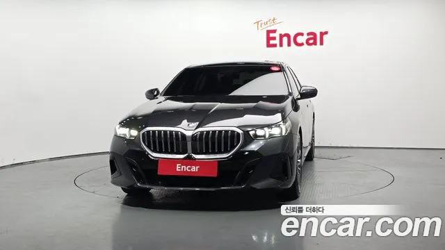BMW 5-Series — Фото автомобиля 3