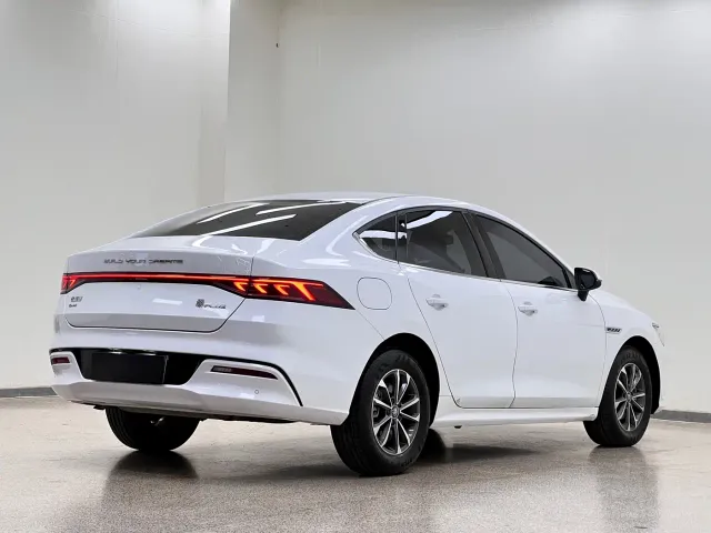 BYD Qin PLUS — Фото автомобиля 7