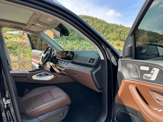 Mercedes-Benz GLE-Class — Фото автомобиля 11