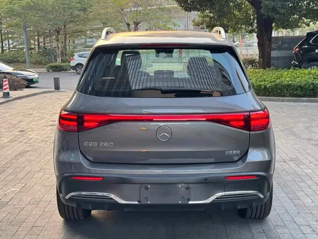 Mercedes-Benz EQB — Фото автомобиля 5