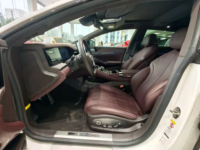 Denza Z9GT — Фото автомобиля 9