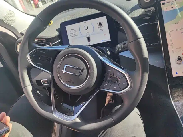 Bestune T90 — Фото автомобиля 15