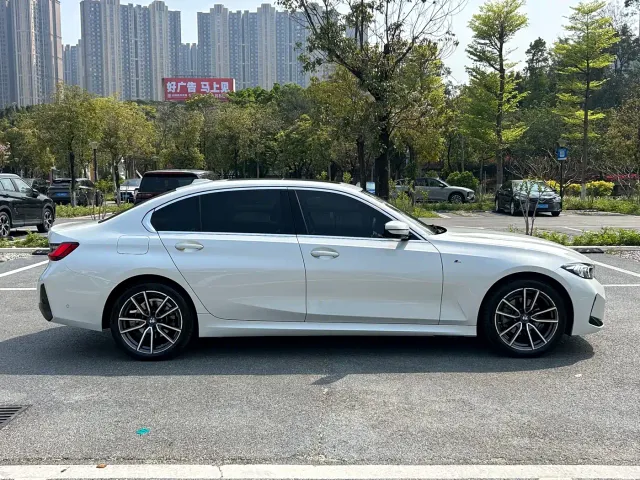 BMW 3 Series — Фото автомобиля 14