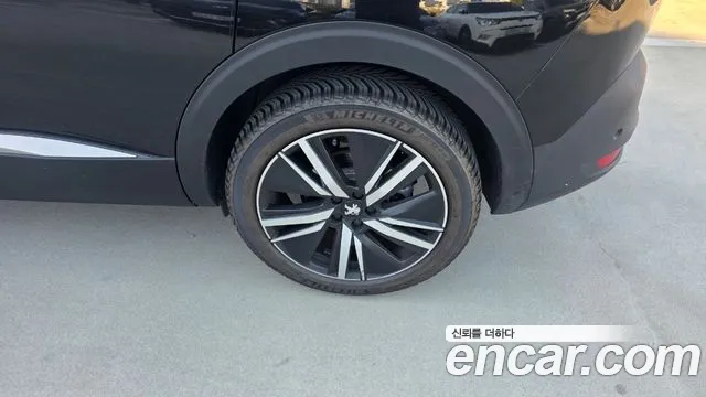Peugeot 5008 2nd Gen — Фото автомобиля 17