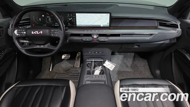 Kia EV9 — Фото автомобиля 6