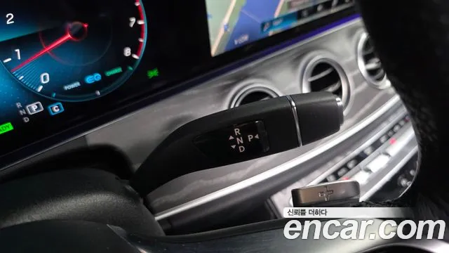 Mercedes-Benz E-Class W213 — Фото автомобиля 12