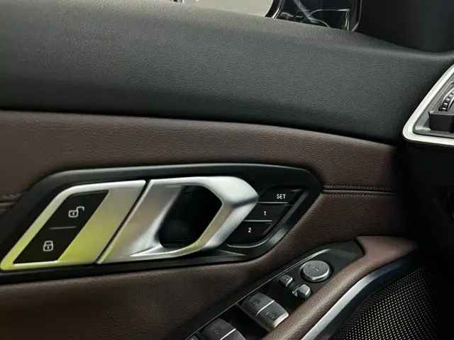 BMW 3 Series — Фото автомобиля 22