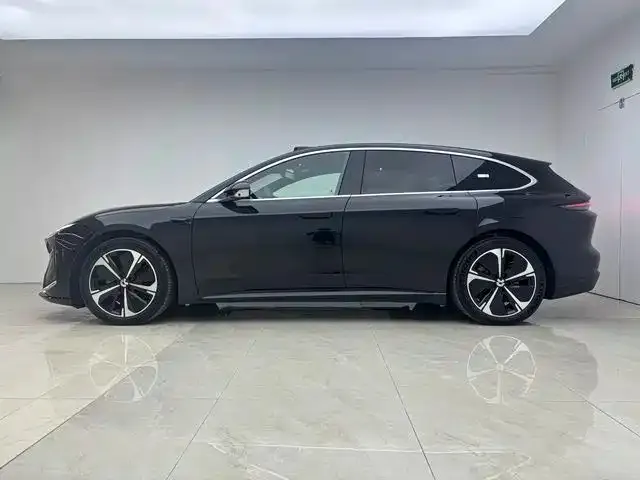 Nio ET5 Touring — Фото автомобиля 16
