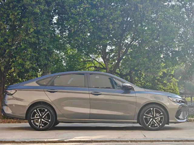Geely Binrui — Фото автомобиля 3