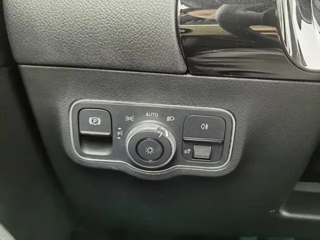 Mercedes-Benz EQA — Фото автомобиля 21